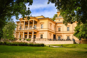 Vila Lanna, Prague